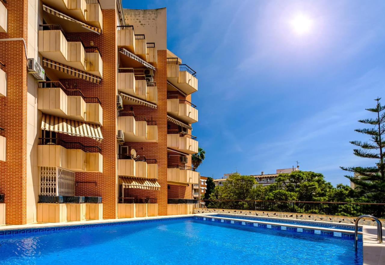 Holiday Royal Suite Concordia Torrevieja Extérieur photo