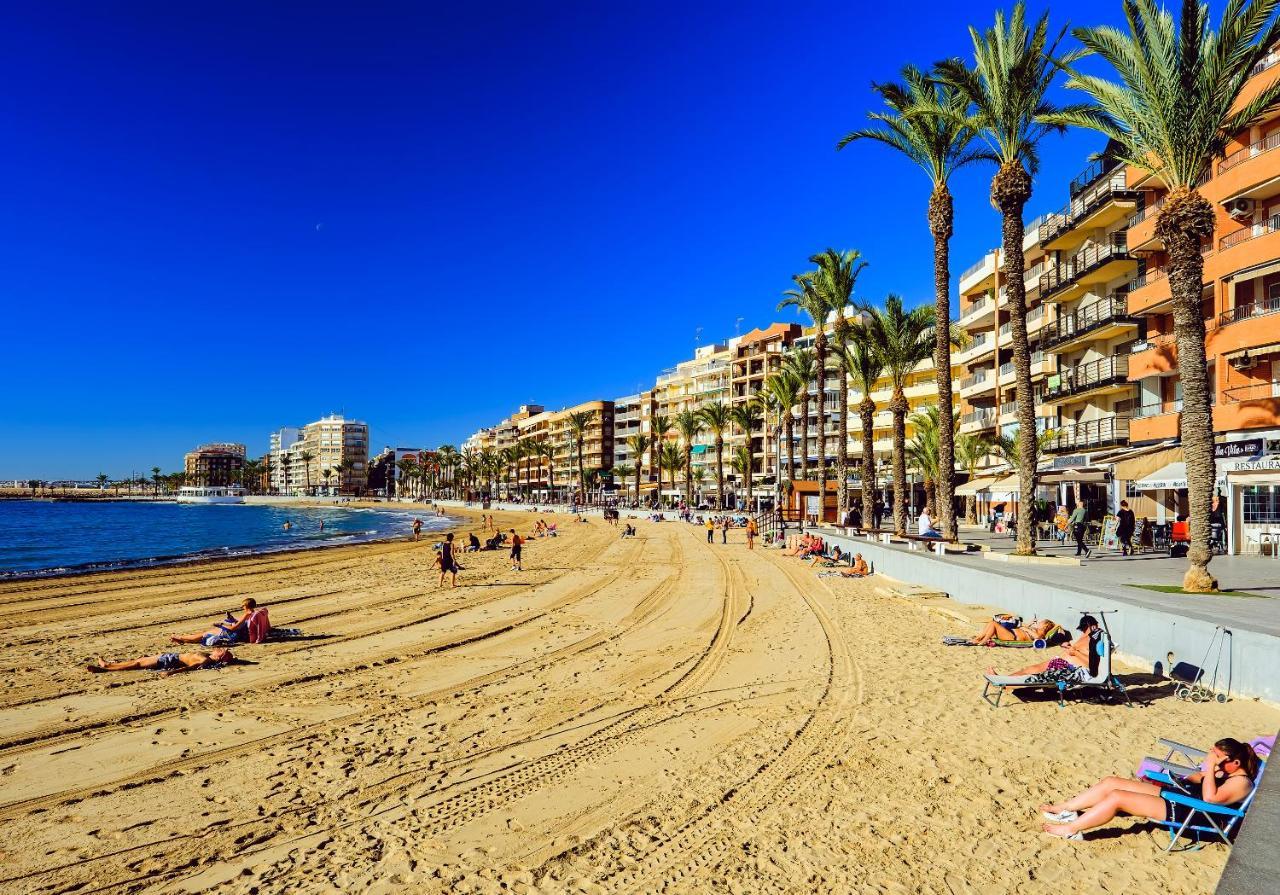 Holiday Royal Suite Concordia Torrevieja Extérieur photo