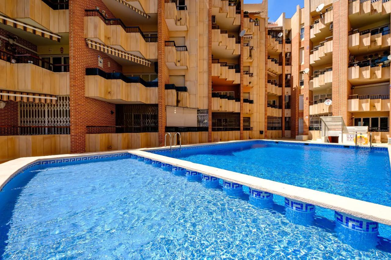 Holiday Royal Suite Concordia Torrevieja Extérieur photo